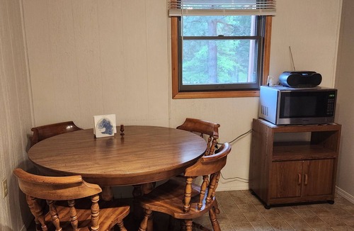 Kalispell Cabin | Cozy Cabin Retreat With Mountain Views