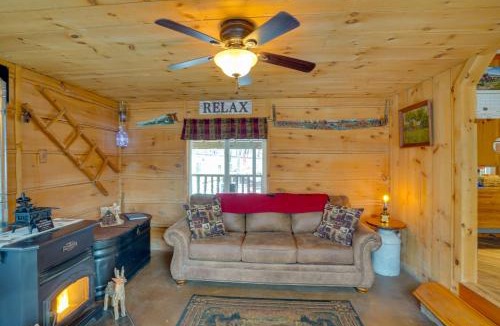 Oak Hill House | Cozy Catskills Home w/Pond on 2 Acres!