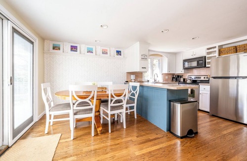 South Chatham House | Cozy Chatham Getaway- minutes to all things Cape Cod- New listing!