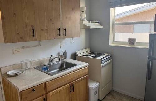 Miami Gardens House | Cozy & comfortable Guest house Near Hard Rock Stadium
