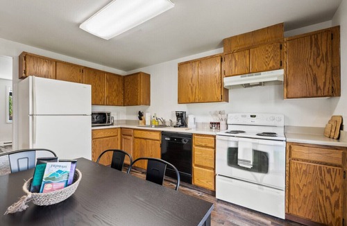 Columbia Falls Villa | Cozy Condo Close to Glacier Park & Whitefish