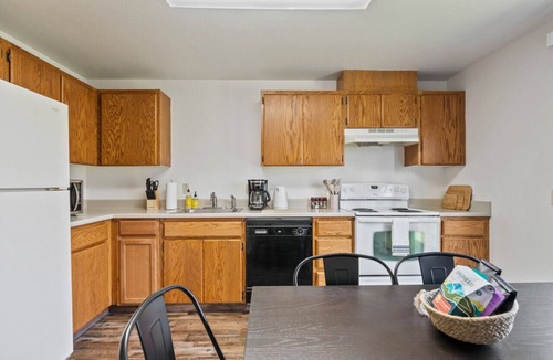 Columbia Falls Villa | Cozy Condo Close to Glacier Park & Whitefish