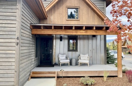 Eureka Cabin | Cozy Cottage at The Wilderness Club