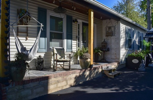 North Beach House | Cozy Cottage By The Beach-Pet Friendly