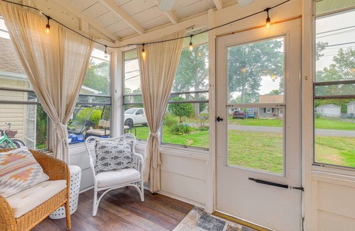 Colonial Beach House | Cozy Cottage Just 2 Blocks From the River!