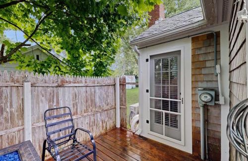 Eastham House | Cozy Escape on the Cape