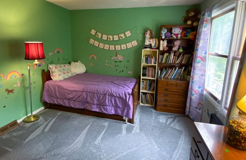 Clifton Park Other | Cozy, family-friendly townhouse with pool access