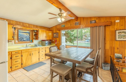 Polson Cabin | Cozy Flathead Lake Cabin | Private Dock & Kayaks