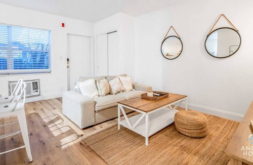 Victoria Park Apartment | Cozy Ft Lauderdale Apt, Wi-Fi,Pool,Laundry,Parking