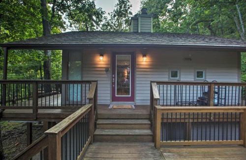Wintergreen House | Cozy 'Hillside Hideaway' in Wintergreen Resort!