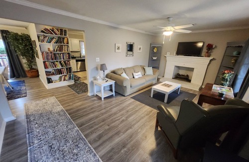 Fredericksburg House | Cozy Home close to Downtown; I-95