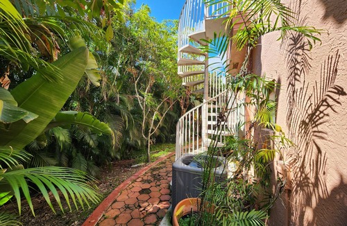 Plantation Apartment | Cozy Loft with WiFi/AC in charming Plantation