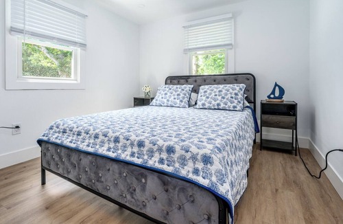 Bass River Cottage | Cozy, luxurious, modern cape cottage in West Yarmouth