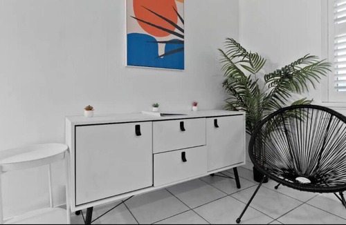 Boulevard Heights Apartment | Cozy Miami Family Vacation Home with Private Pool