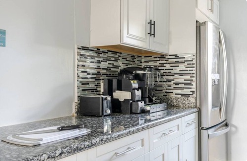 Pinewood Apartment | COZY MIAMI HOME NEAR DOWNTOWN/WYNWOOD/DESIGN DISTRIC