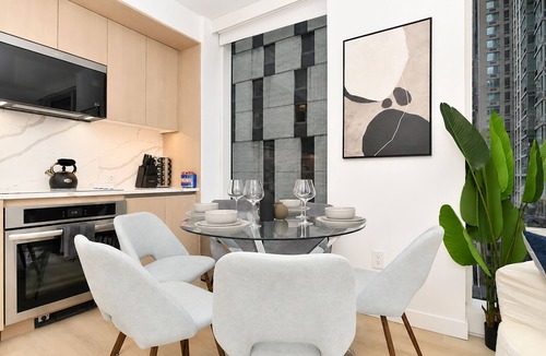 Financial District Apartment | Cozy & Modern 2BR/2BA in Downtown NYC