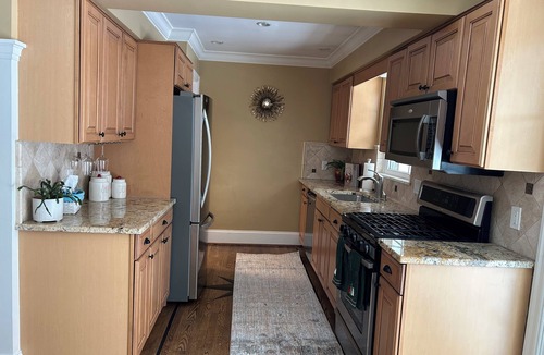 Bay Village House | Cozy & Modern 3-Bed Getaway Near Lake Erie