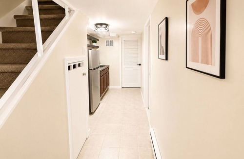 Hackensack River Waterfront Apartment | Cozy Modern Apartment Near NYC, Stadium & Shopping