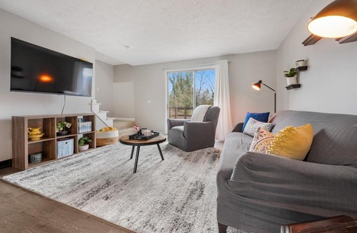 North Canton Apartment | Cozy Modern Stay Near Pro Football Hall of Fame And CAK Airport