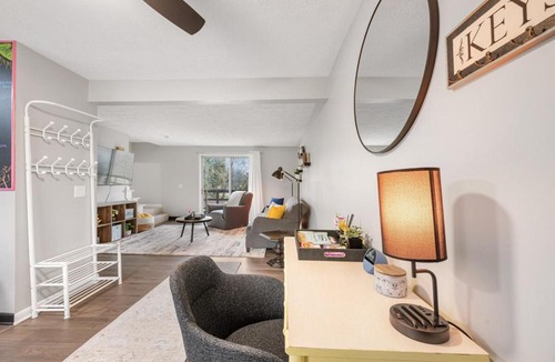 North Canton Apartment | Cozy Modern Stay Near Pro Football Hall of Fame And CAK Airport