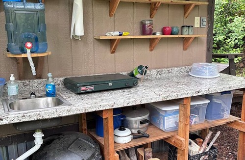 Clark Fork Cabin | Cozy Mountain Bungalow for camping, relaxing, & exploring