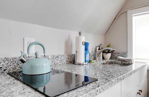 Fan District Apartment | Cozy Nest Studio/Free Parking/Central Location