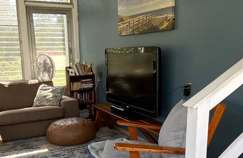 Villas Cottage | Cozy Peace in Cape May at Walnut Bay Cottage