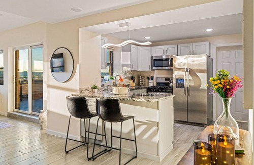 East Orange Apartment | Cozy Penthouse w Hot Tub, Free Parking