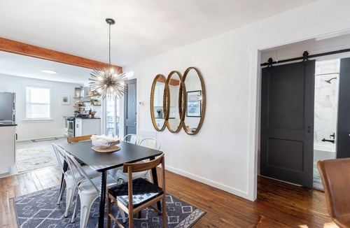 Villas Cottage | Cozy Pet-Friendly Beach Cottage 2 Blocks from the Bay