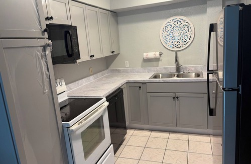 Berlin Apartment | Cozy Private Apt 10 Minutes from Ocean city MD Beaches !