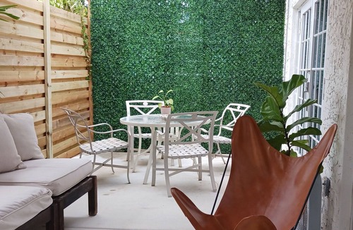 Coral Way Apartment | Cozy private & peaceful guesthouse centrally located to the best of Miami!