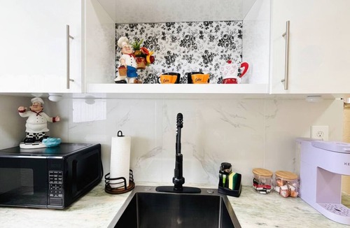 Opa-Locka House | Cozy Private Studio Parking and BBQ