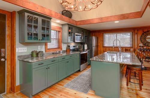 Hinckley Cabin | Cozy Secluded Cabin Retreat 30Ac. Horse & Pony Ranch with Pool River & Trails