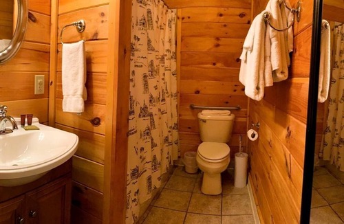 Mingo House | Cozy Secluded Wooden Cabin in Monterville, West Virginia