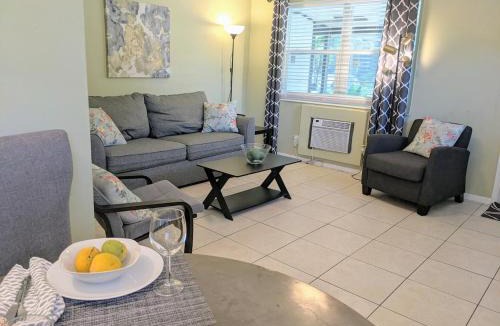 Wilton Manors House | Cozy Serene Hideaway Heated Pool Wilton Manors