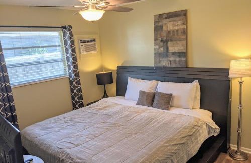 Wilton Manors House | Cozy Serene Hideaway Heated Pool Wilton Manors