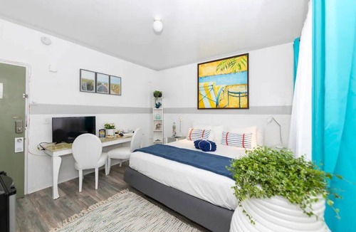 North Beach Apartment | Cozy Studio in North Beach