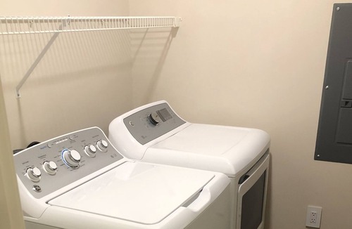 Northwest Apartment | “Cozy VB Getaway” near Outlets