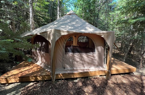 Boundary County Cabin | Cozy yurt nestled in a private forest