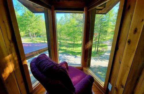Stanardsville Apartment | Crows Nest at White Lotus Eco Spa Retreat