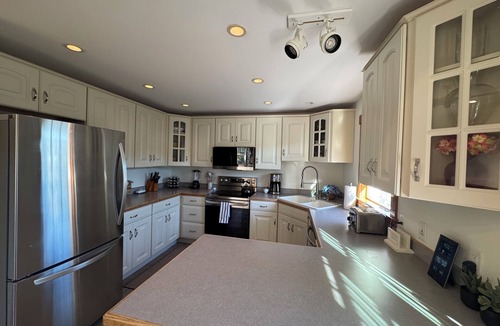 Eel Point House | Custom Built Home on Private Lot in Fishers Landing