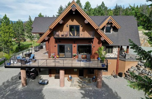 Rexford Cabin | Custom Log Home at Lake Koocanusa