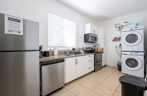 West Little River House | Cute little home with free parking - La Haciendita