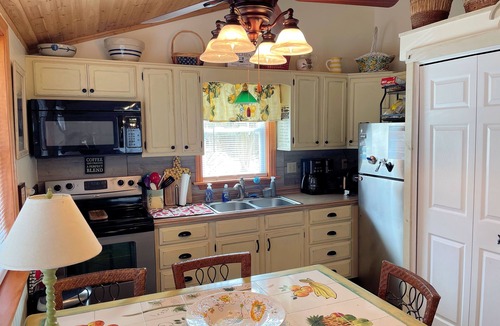 Chincoteague House | Cypress Cottage -Waterview- LINENS AND TOWELS/Beach Supplies Provided
