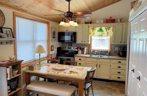 Chincoteague House | Cypress Cottage -Waterview- LINENS AND TOWELS/Beach Supplies Provided