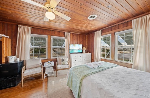 Kill Devil Hills House | Cypress House Inn