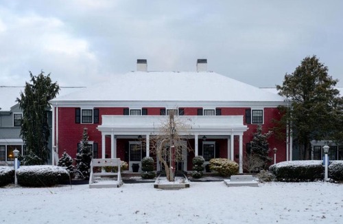 Sandwich Hotel | Dan'l Webster Inn and Spa