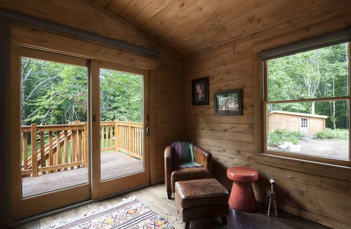 Killingworth Cabin | Daniel Boone meets Mid Century Modern Retreat