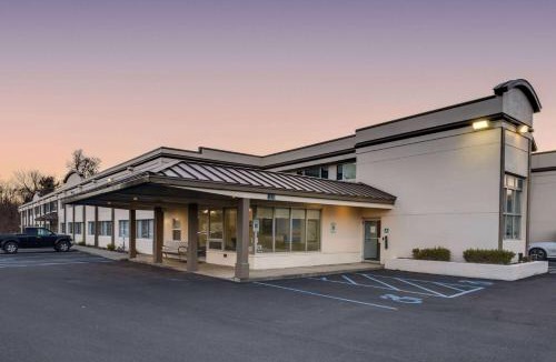 McKownville Hotel | Days Inn by Wyndham Albany SUNY