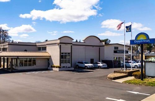 McKownville Hotel | Days Inn by Wyndham Albany SUNY